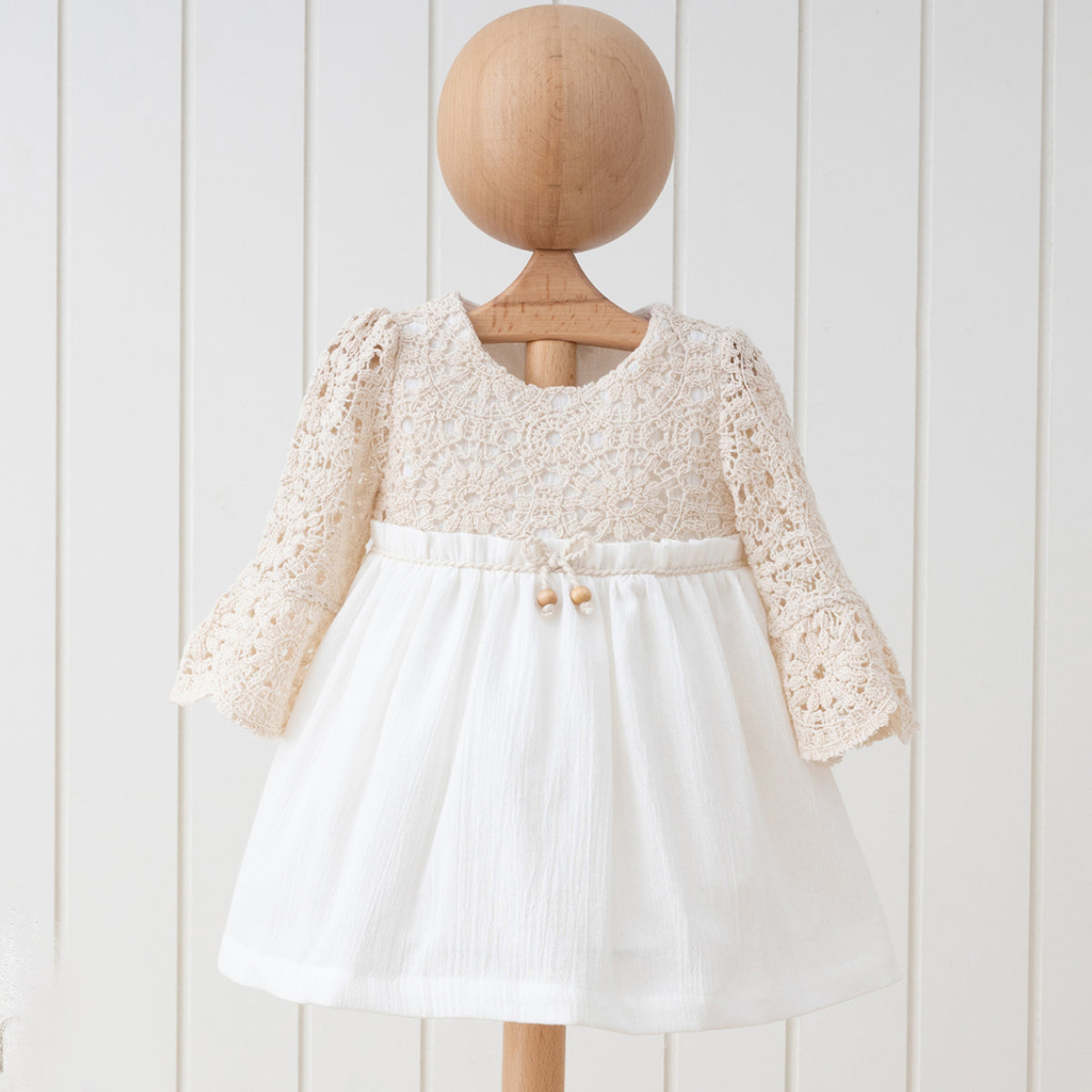 Baby Mädchen Spitzenkleid mit langen Ärmeln-3902